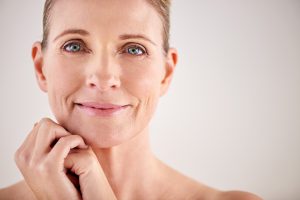 Lifting du visage et du cou ou lifting cervicofacial Paris