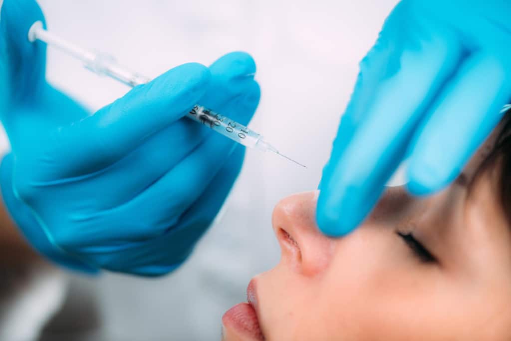 Rhinoplastie m&eacute;dicale par injection