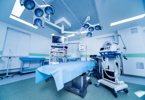 Voir Jour J : Opération augmentation mammaire, de l'entrée à la sortie de la clinique.