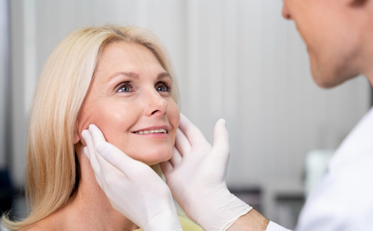 Lifting visage Paris : techniques, prix, résultats et guide complet 2025