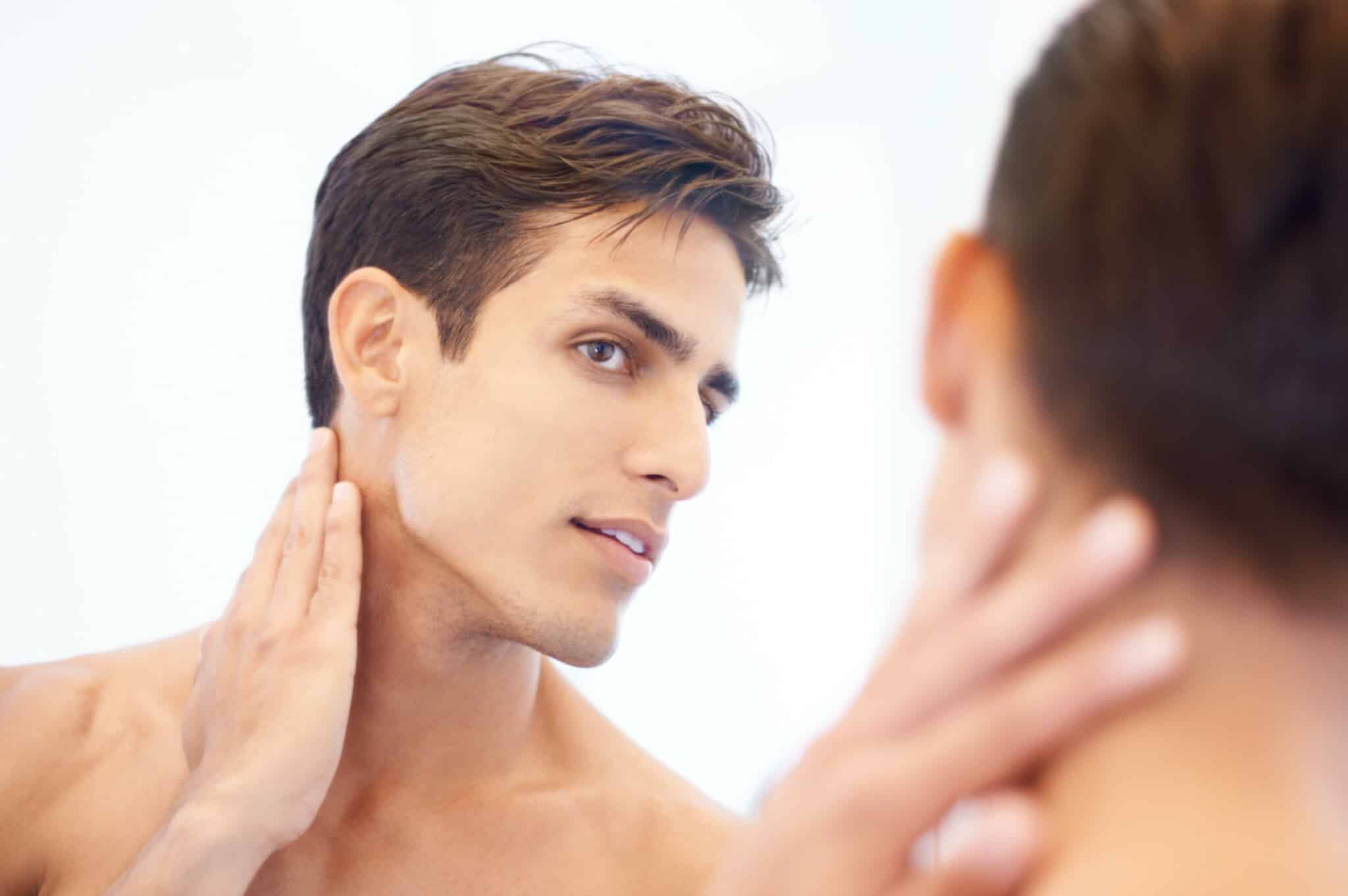Jawline Contouring Homme : la technique pour avoir une mâchoire carrée et parfaitement définie